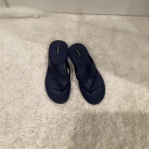 Okabashi Navy Blue Flip Flop Sandals